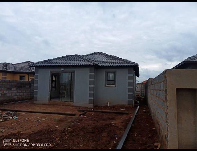 3 BEDROOM HOUSE FOR SALE IN CRYSTAL PARK